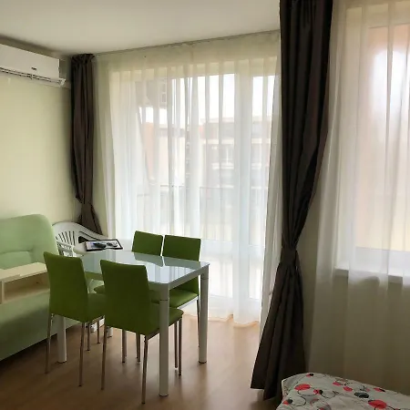 Private Single Located In Orhid Ford Garden アパート *